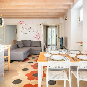 https://golden-hour.it-lombardy.com